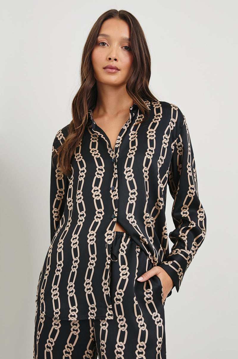 BLACK CHAIN LINK LEDGER TOP