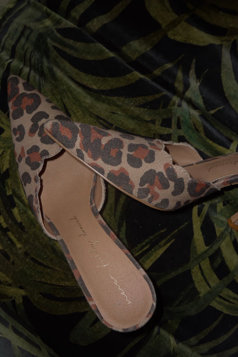 LEOPARD DENIM SCALLOP MULES