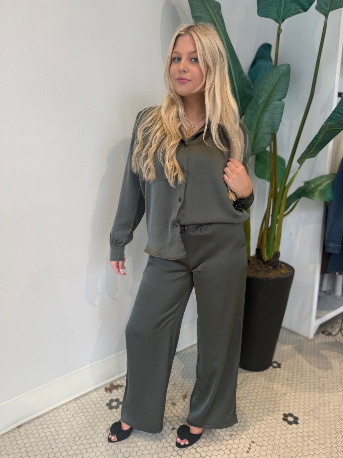 MERRY DRAWSTRING PULL ON PANTS IVY GREEN