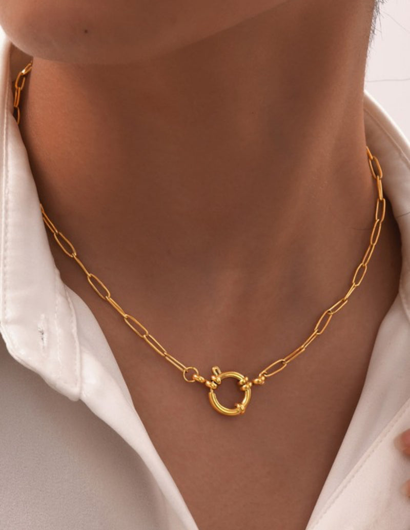 CIRCLE NECKLACE
