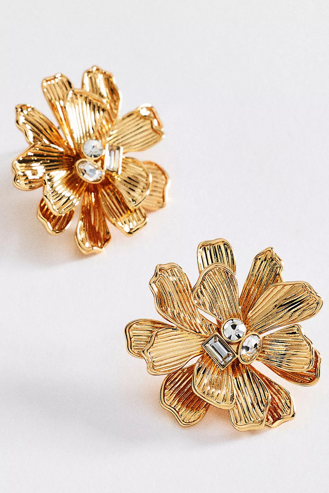 ZAHRA GOLD FLOWER EARRINGS