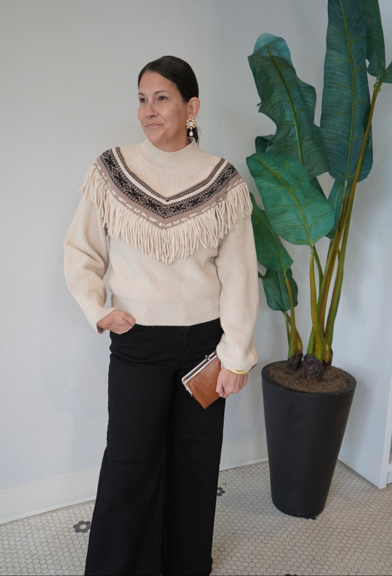 NORTH FRINGE SWEATER STONE