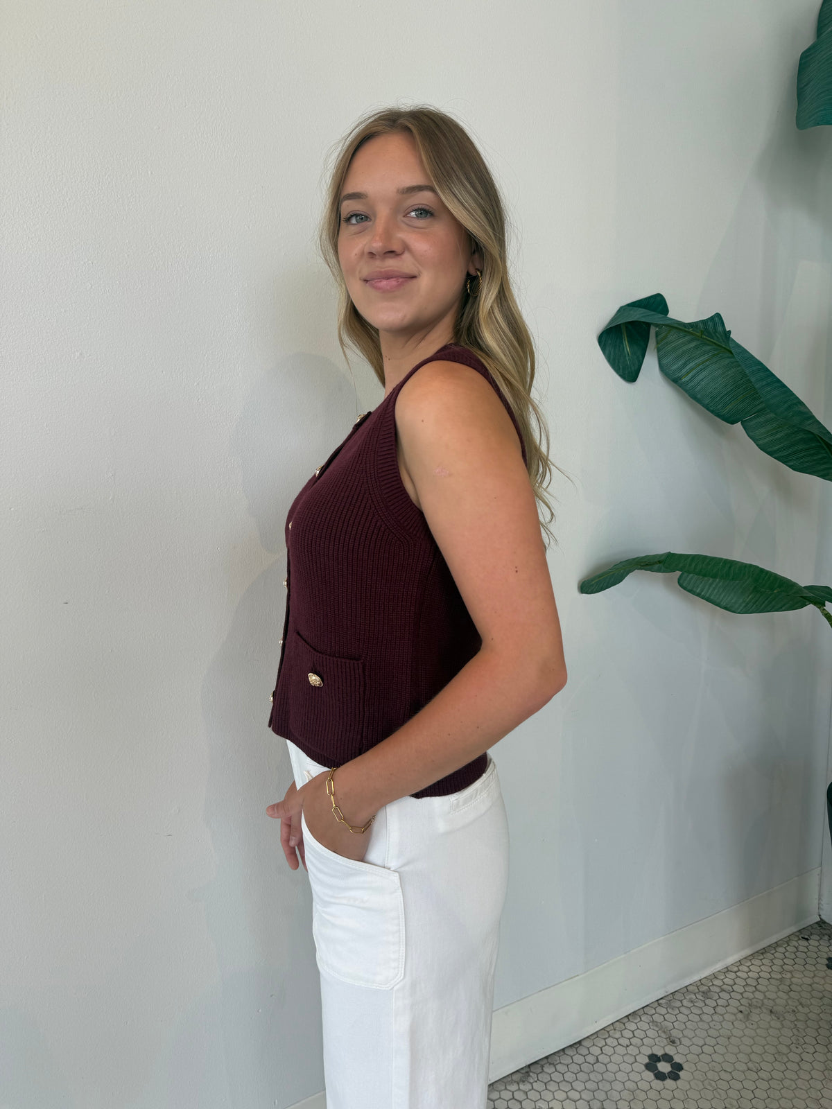 ALIYA SWEATER VEST WINE