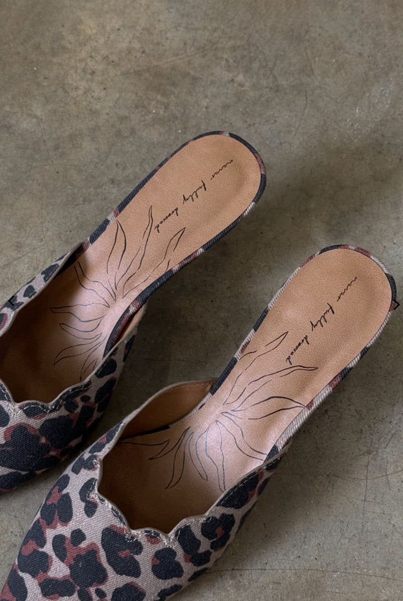 LEOPARD DENIM SCALLOP MULES