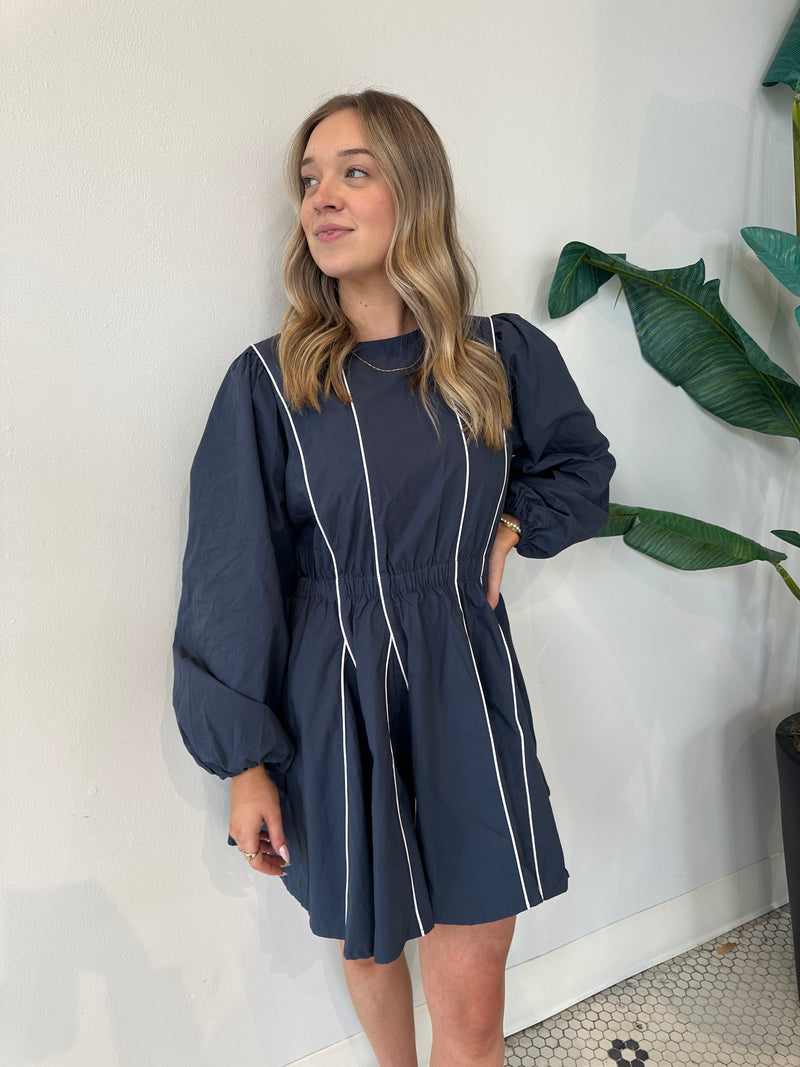 CONTRAST PIPING DETAIL NAVY MINI DRESS