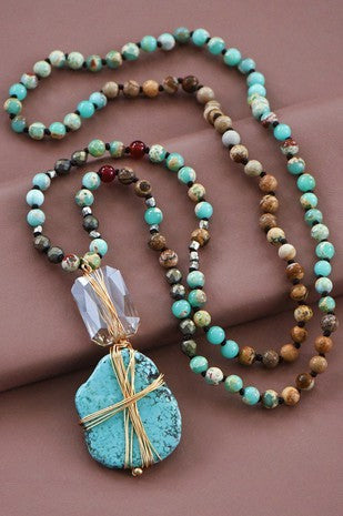 NATURAL STONE BEAD NECKLACE WITH STONE PENDANT