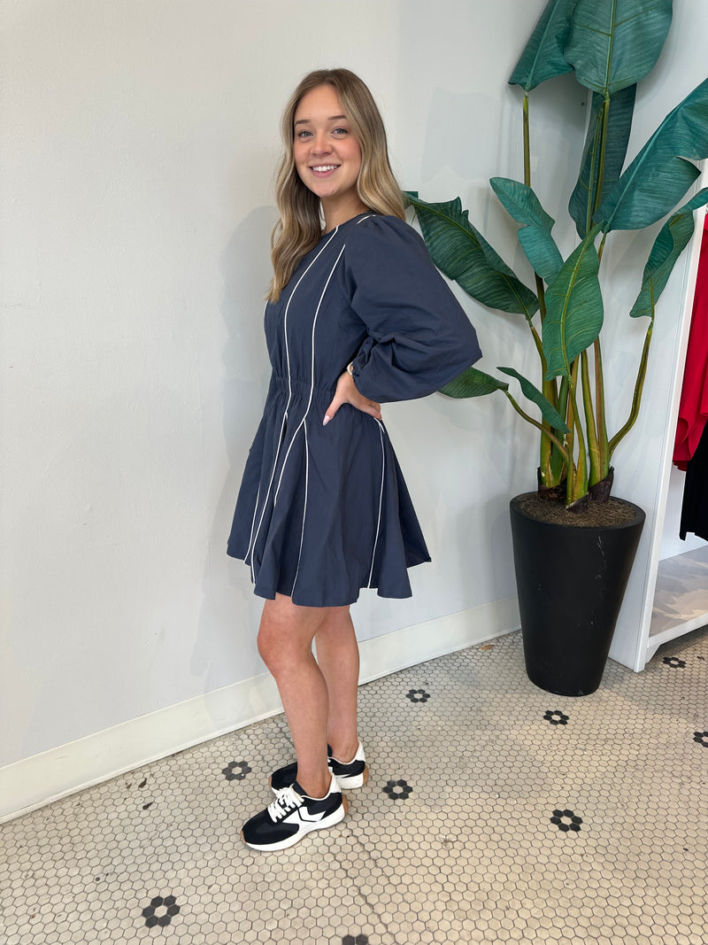 CONTRAST PIPING DETAIL NAVY MINI DRESS