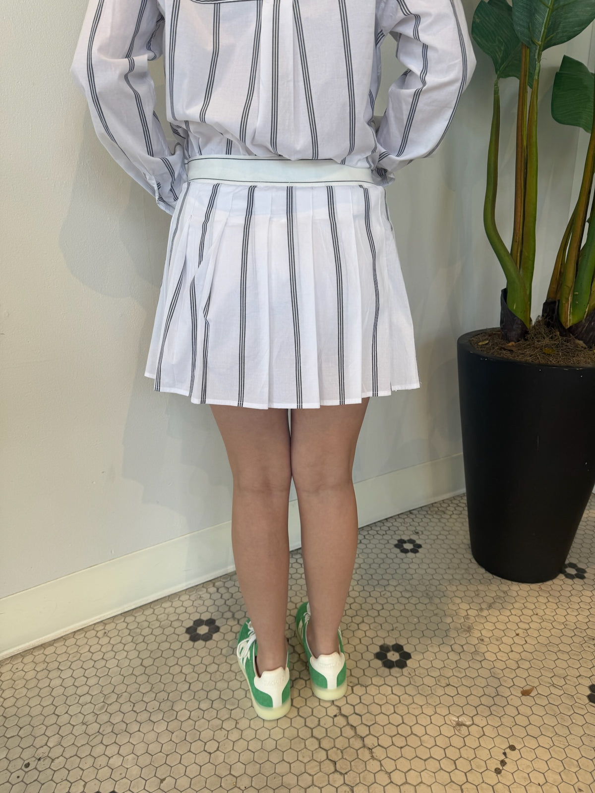WEDGE PLEATED SKORT WHITE