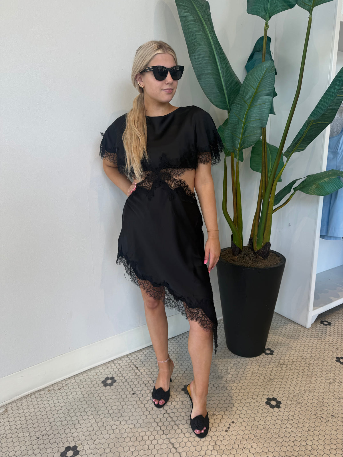 MAYCI DRESS BLACK