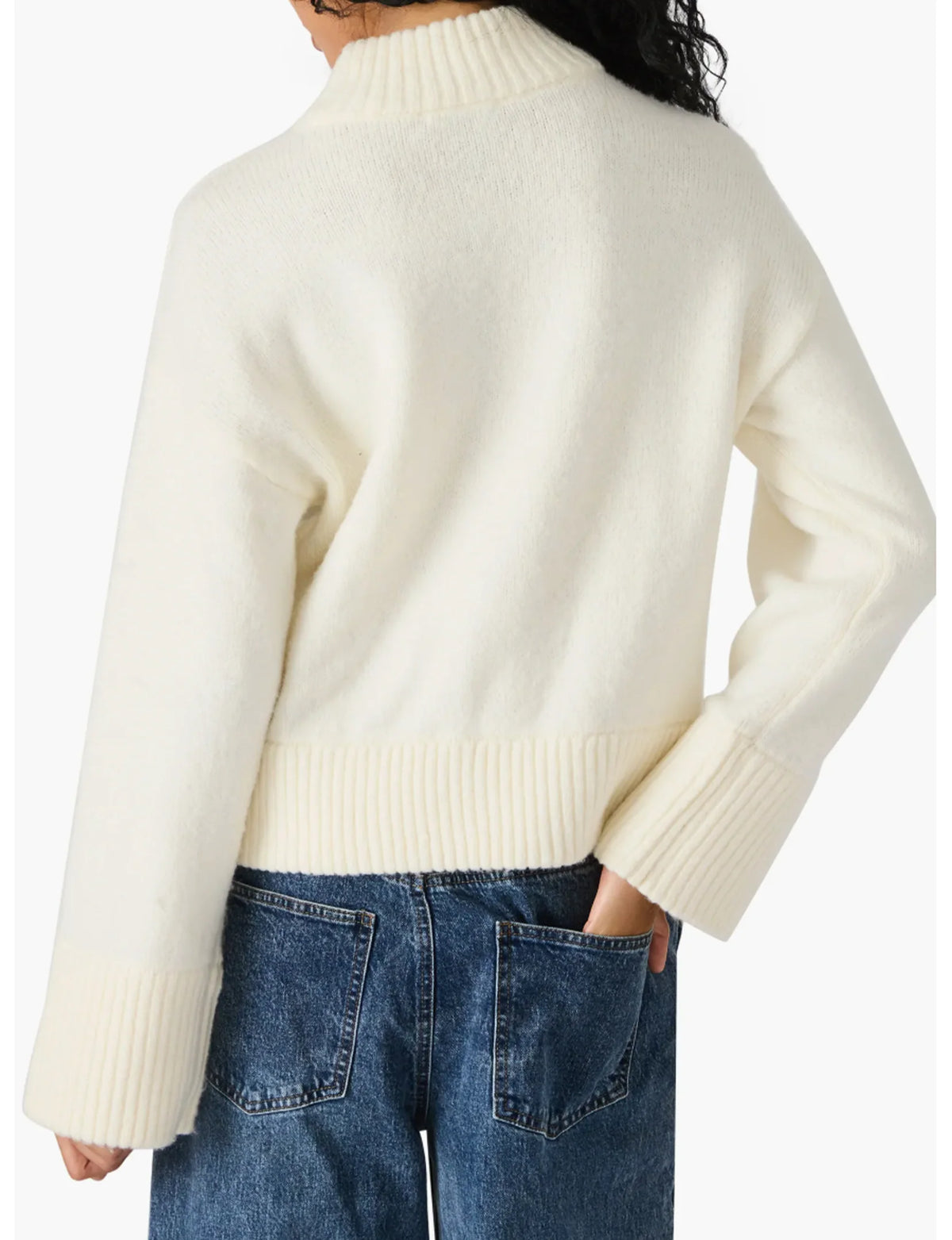 IVI SWEATER IN CREAM