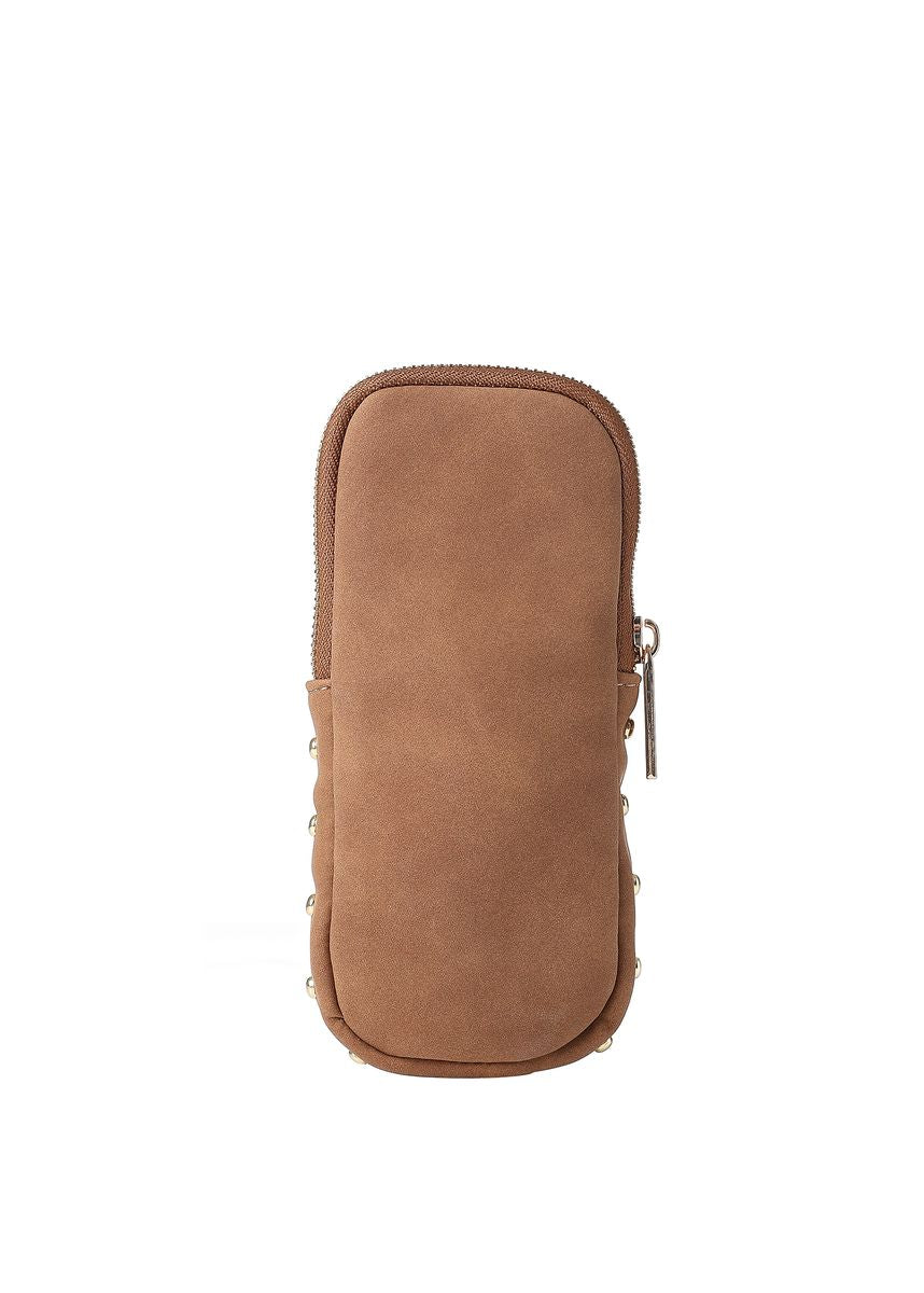 EV GLASSES CASE IN SADDLE