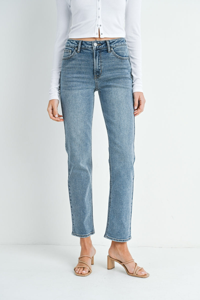 CLEAN STRETCH STRAIGHT MEDIUM DENIM