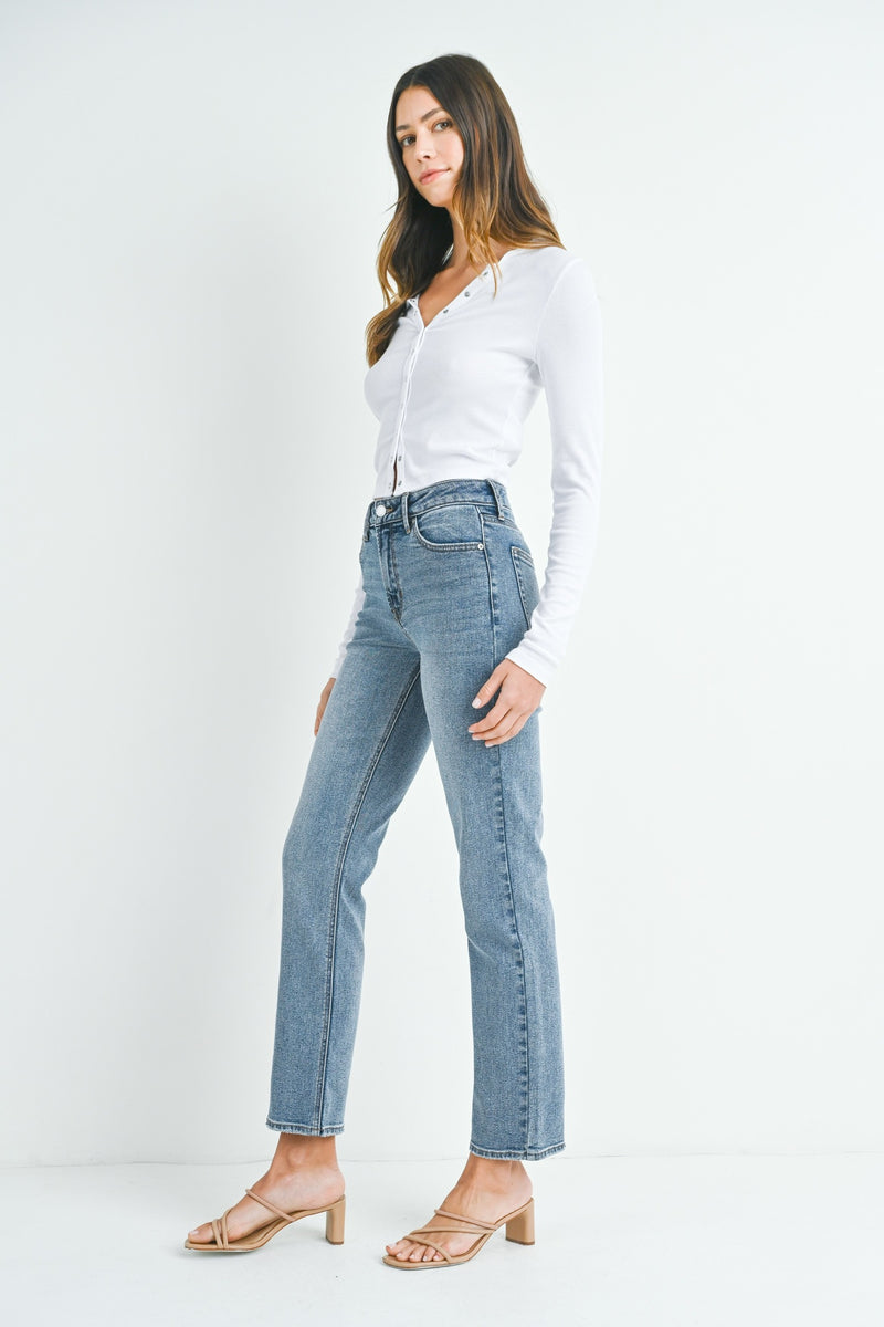 CLEAN STRETCH STRAIGHT MEDIUM DENIM
