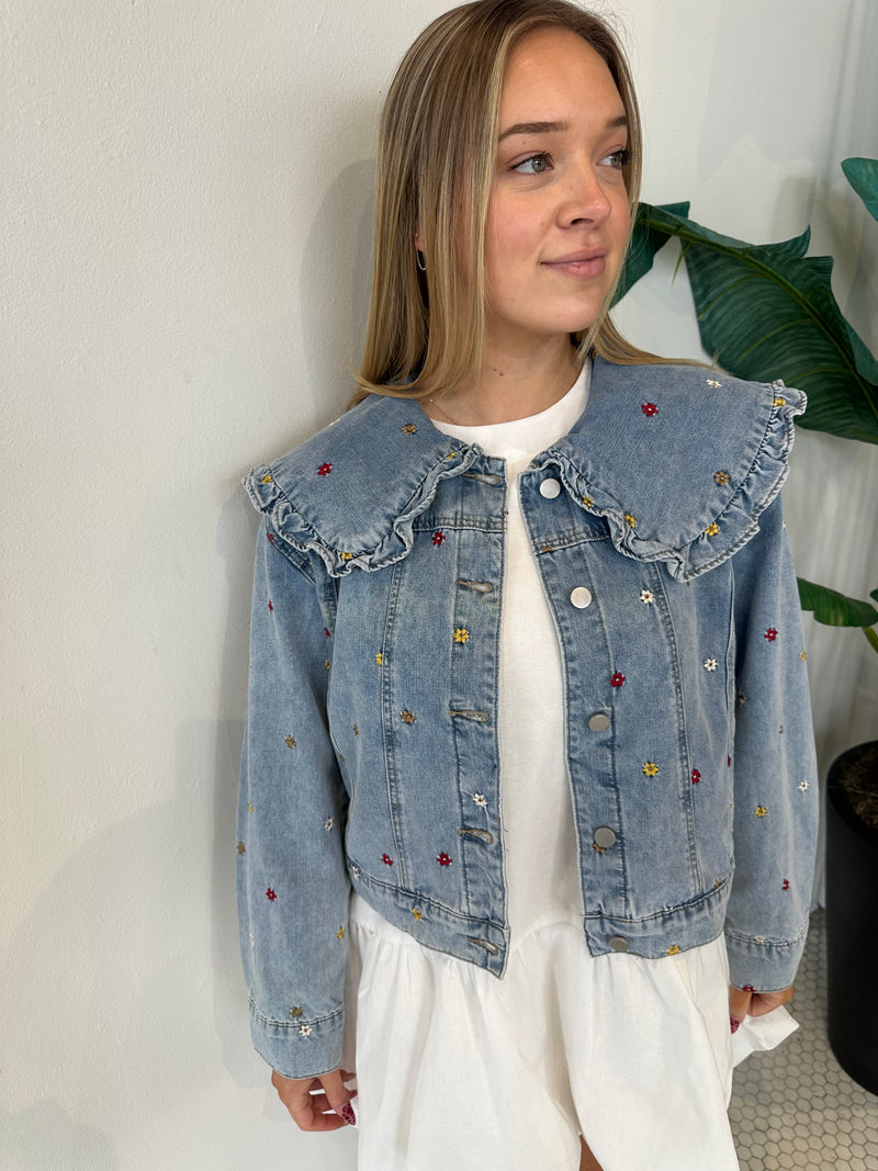 EMBROIDERED PETER PAN COLLAR DENIM JACKET