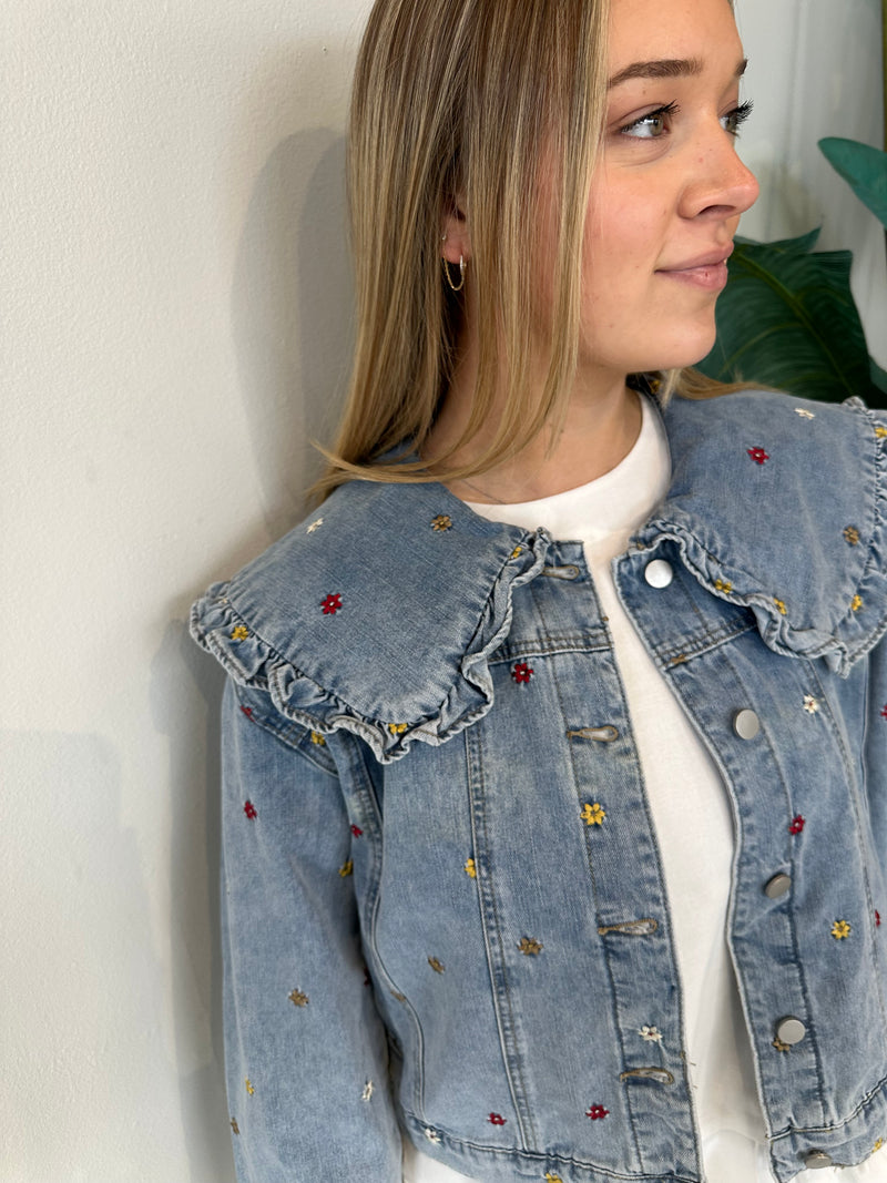 EMBROIDERED PETER PAN COLLAR DENIM JACKET