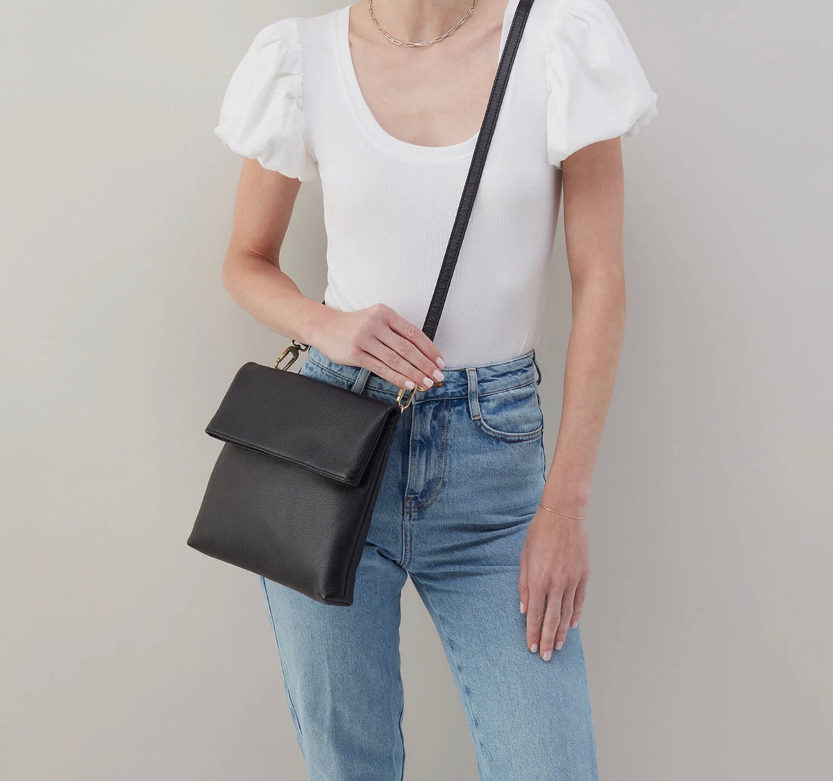 DRAFT CROSSBODY IN BLACK