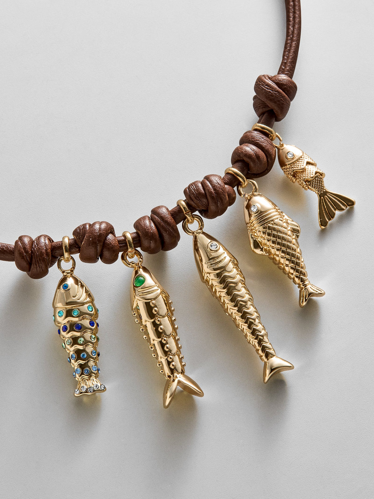 HIGH TIDE FISH COLLAR NECKLACE