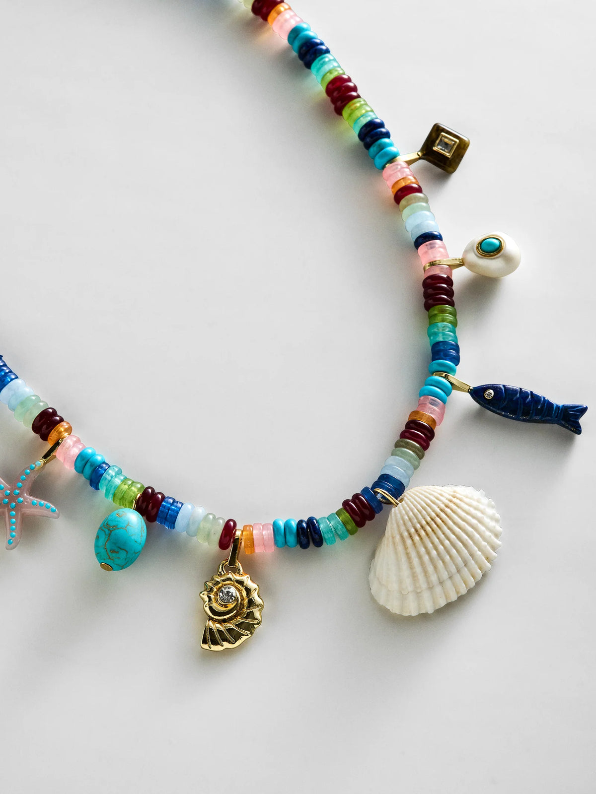 MAUI CHARM NECKLACE MULTI