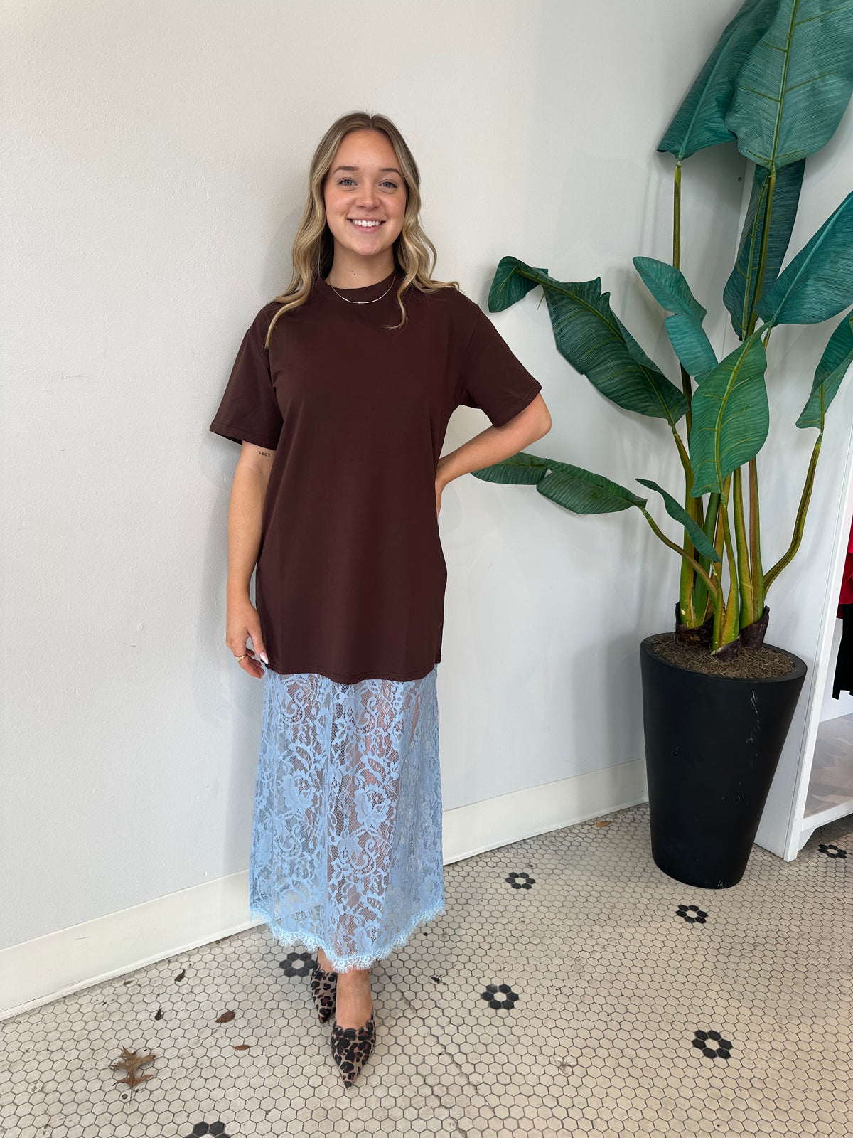 CHOCOLATE CARA T-SHIRT DRESS
